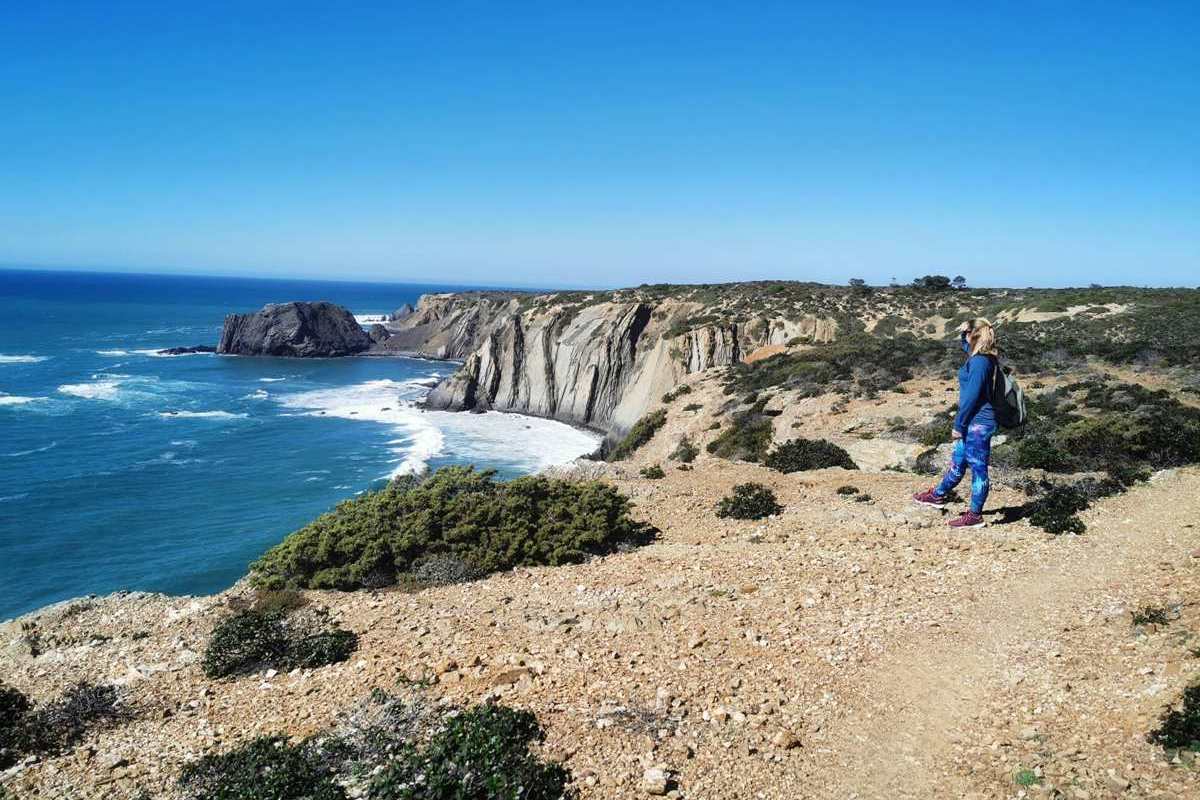 Read more about the article Dwa najpiękniejsze szlaki piesze w Algarve